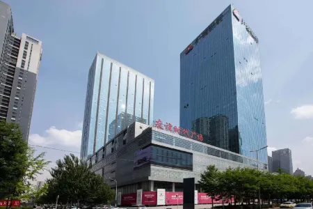 Shenyang Jintai Apartment (Youyi Times Square) Отели рядом с достопримечательностью «Shenyang Science Palace»