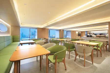 JI Hotel (Changsha Yanghu New Town Subway Station) Отели рядом с достопримечательностью «Xie Zilong Photography Museum»