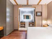 Furunli Shiyu Hotel (Zhanqiao Zhongshan Road Metro Station Branch) Hotels near Qingdao Navy Museum