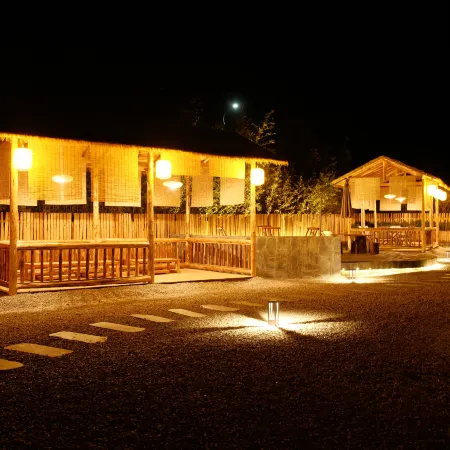 Z·Bush Lodge