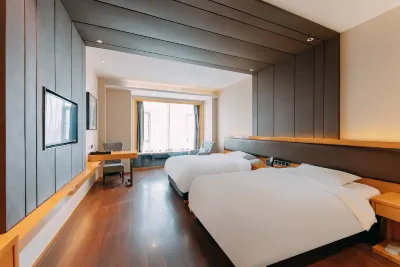 Qingmu Selected Hotel (Ma'anshan East Station Golden Eagle International Branch) Hotels near Anhui University of Technology East Area