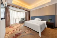 Huayan Hotel (Maoming Shuidong Huijing Plaza) Hotels near Dianbai Radio and Television University
