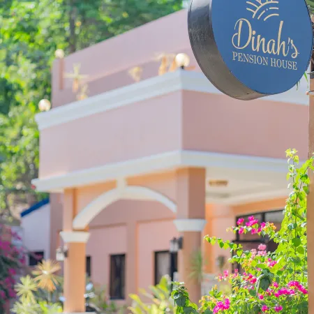 Dinah's Tourist Inn