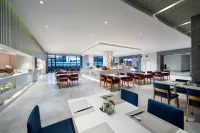 Sanya Phoenix Airport Hotel (Next to The Terminal) Hotels in Sanya