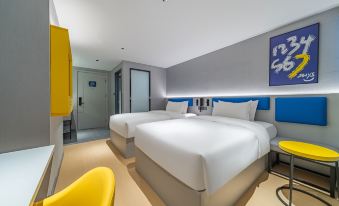 7 Days Premium Hotel (Chongqing Shangqingsi Niujiaotuo Light Rail Station)