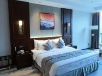 Rose Hotel (Nanyang Zhangheng Avenue Municipal Government Store) Hotels in Nanyang