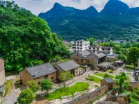 Yulong Yard (Yangshuo Yulong River Scenic Area) Hotels near Yulong River