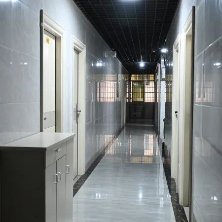 Rongrong Homestay (Ruijin Stadium Branch)