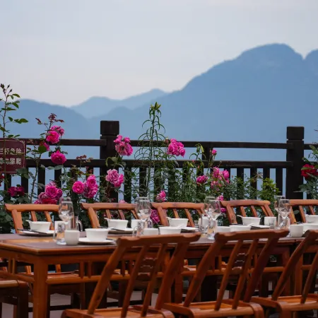 Dayue Yuansu Hotel