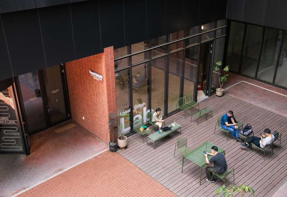 로컬스티치 크리에이터 타운 서교 이미지