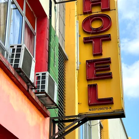 Bukit Beruntung Business Hotel
