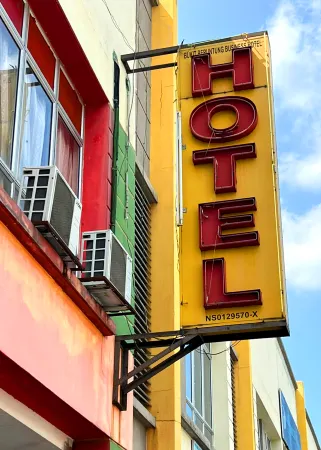 Bukit Beruntung Business Hotel Отели в г. Раванг