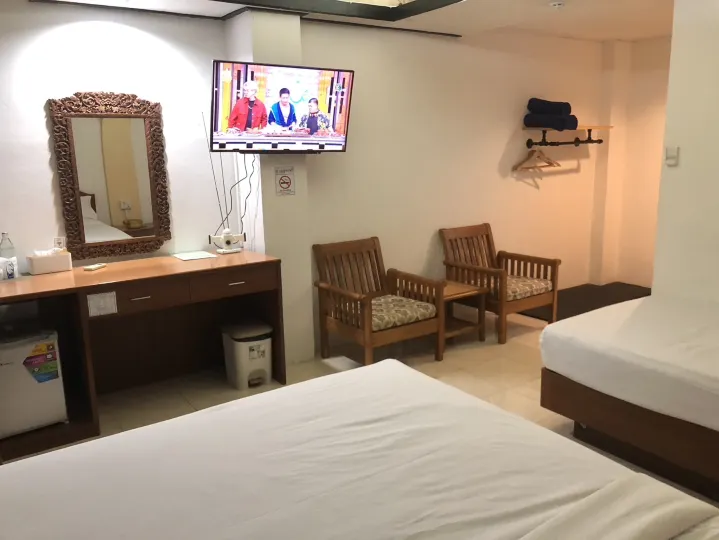 At Bangkok Hotel
