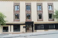 Shangri-La LAN YU plateau section hotel（DUKEZONG  Old Town）