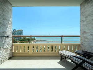 Centara Grand Mirage Beach Resort Pattaya