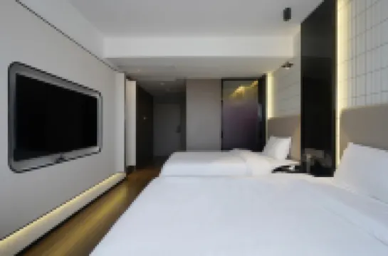 安頤X飯店（珠海拱北口岸夏灣夜市店）