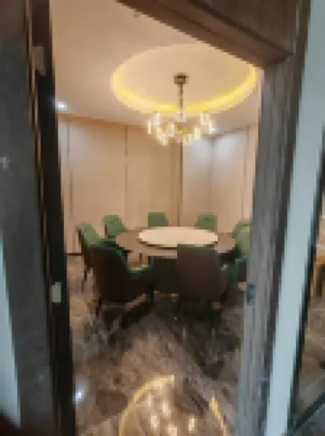 Dingyao Hotel (Xining High-Speed Railway Station, Xinqian International Plaza Branch)