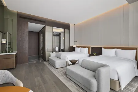 Conrad Chongqing