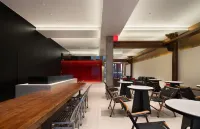 Jingdezhen Taoxichuan Creative Plaza Hotel