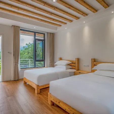 Dengfeng Courtyard Homestay (Mianzhu Qingping Yingfeigu)