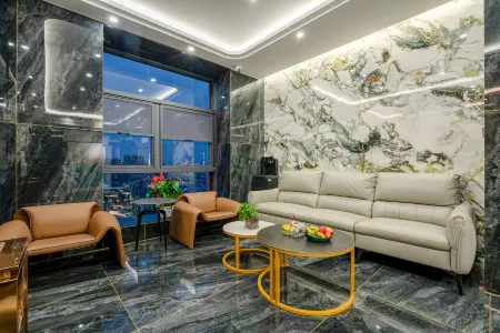 Haiyue Hotel (Xiaoyi City Government Wanda Plaza) Отели в г. Сяои