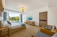 Building Manor Hotels near Dongping National Forest Park