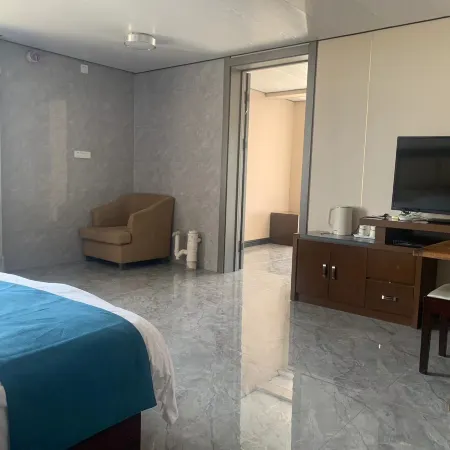 Wanjuxing Hotel in Xiwu Banne