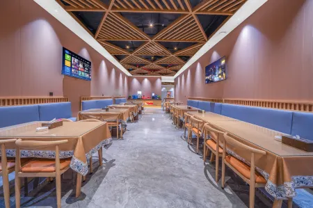 Dianchi Yunheng Hotel (Kunming Xishan District People's Court Branch) Отели рядом с достопримечательностью «Sanjiacun Reservoir»