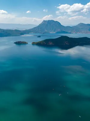 Lugu Lake Tingmiao | Mountain Lake View · Full View Gem Goddess Mountain Lake View Resort Villa