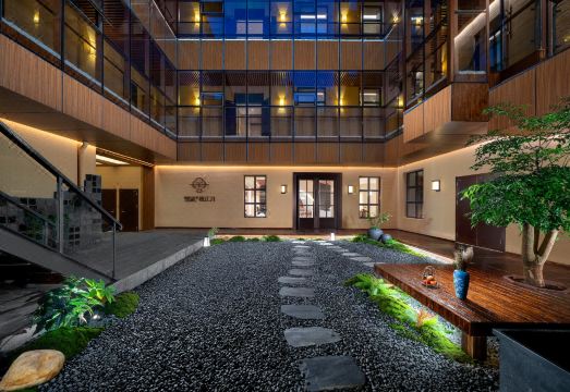 바로크 거리 야경