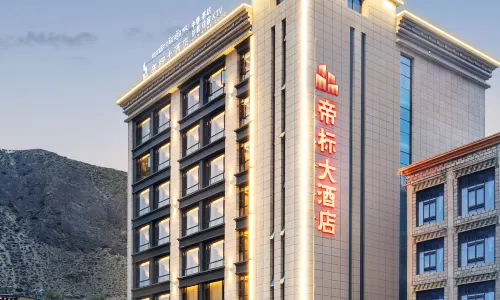 Eight Stays Royal Hotel