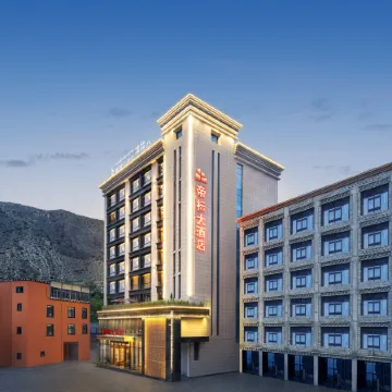 Eight Stays Royal Hotel