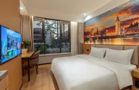 Yilong Max Business Hotel