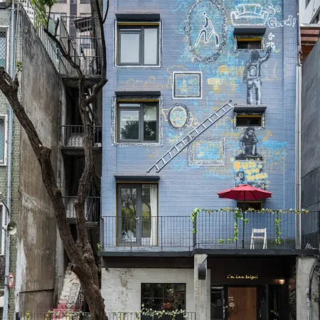 At Home Hotel Zhongshan Отели рядом с достопримечательностью «Тайбэй Ай»