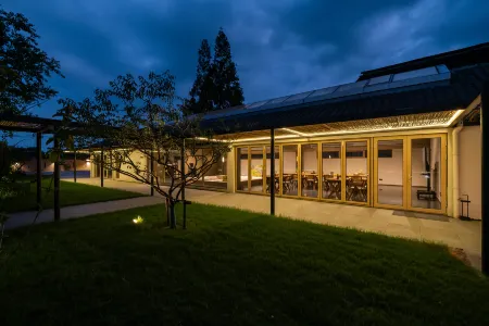 Shanghai Rongju Shagang Homestay Отели рядом с достопримечательностью «Shanghai Puji Bridge»