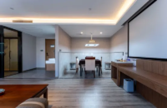 CAOHUQIANFENGYUANARTHOTEL