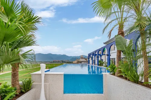 LUSHIN HOTELS&RESORTS