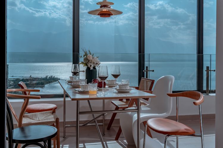 Dali Haman Aromatic Seascape Art Residence (Erhai Park Branch) Hotels in Dali