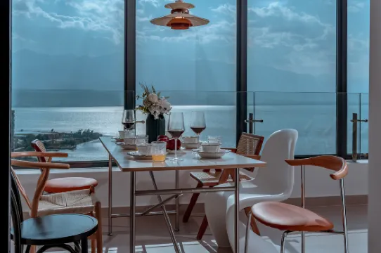 ハーマン・Aromatic海景デザイナーズ民宿 大理（大理高速鉄道駅洱海公園）