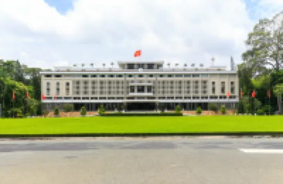 Saigon Park Hotel Dist 1 โรงแรมใกล้Catholic Church Huyen Sy