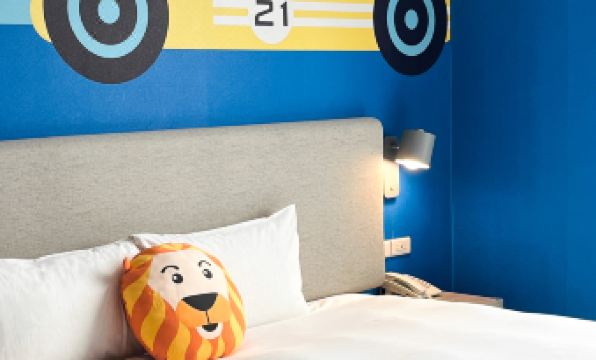 Holiday Garden Hotel SKM Park