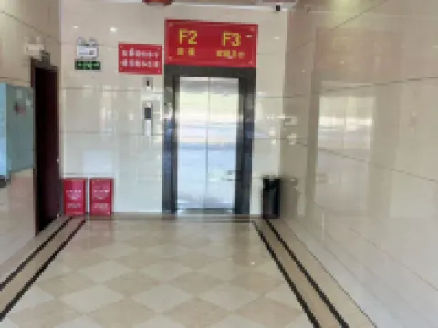 天一ホテル 汨羅のホテル