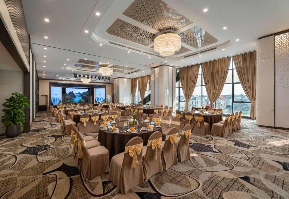 이스틴 팟 린 호텔 하롱