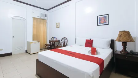 RedDoorz @ Marifa Hotel Angeles Pampanga