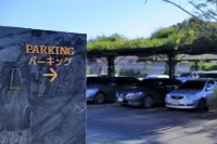 Balcony Seaside Sriracha Hotel & Serviced Apartments - parking
