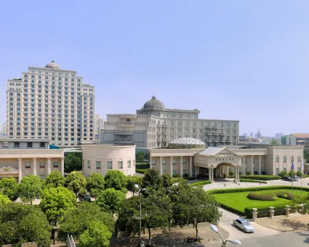 平湖聖雷克ホテル 平湖のホテル