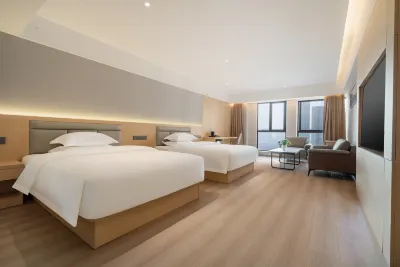 Yue Yun Hotel (Train Station) Hotels in Guandu District