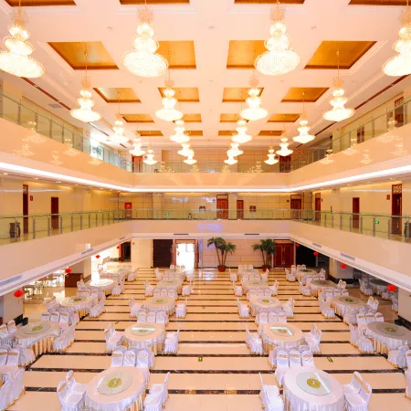 Yijiang Hotel