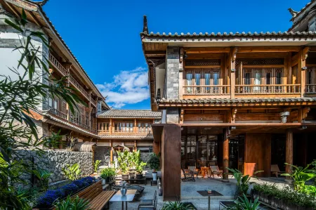 Eight Leaves · ORI Designer Resort Отели рядом со станцией Lijiang East Railway Station