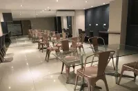 Maxx Hotel Ortigas Hotels in Pasig